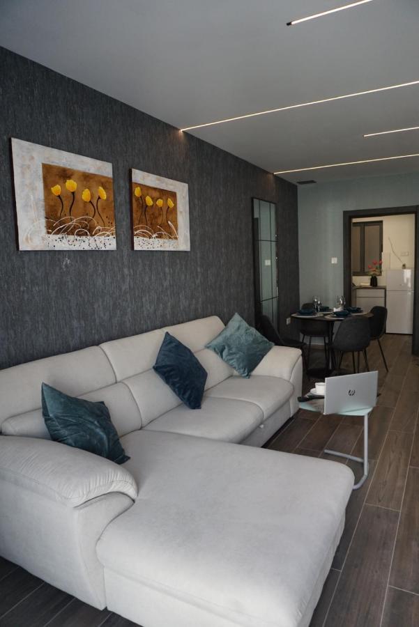 Korzo Suites Paceville Сент Джулианс Экстерьер фото