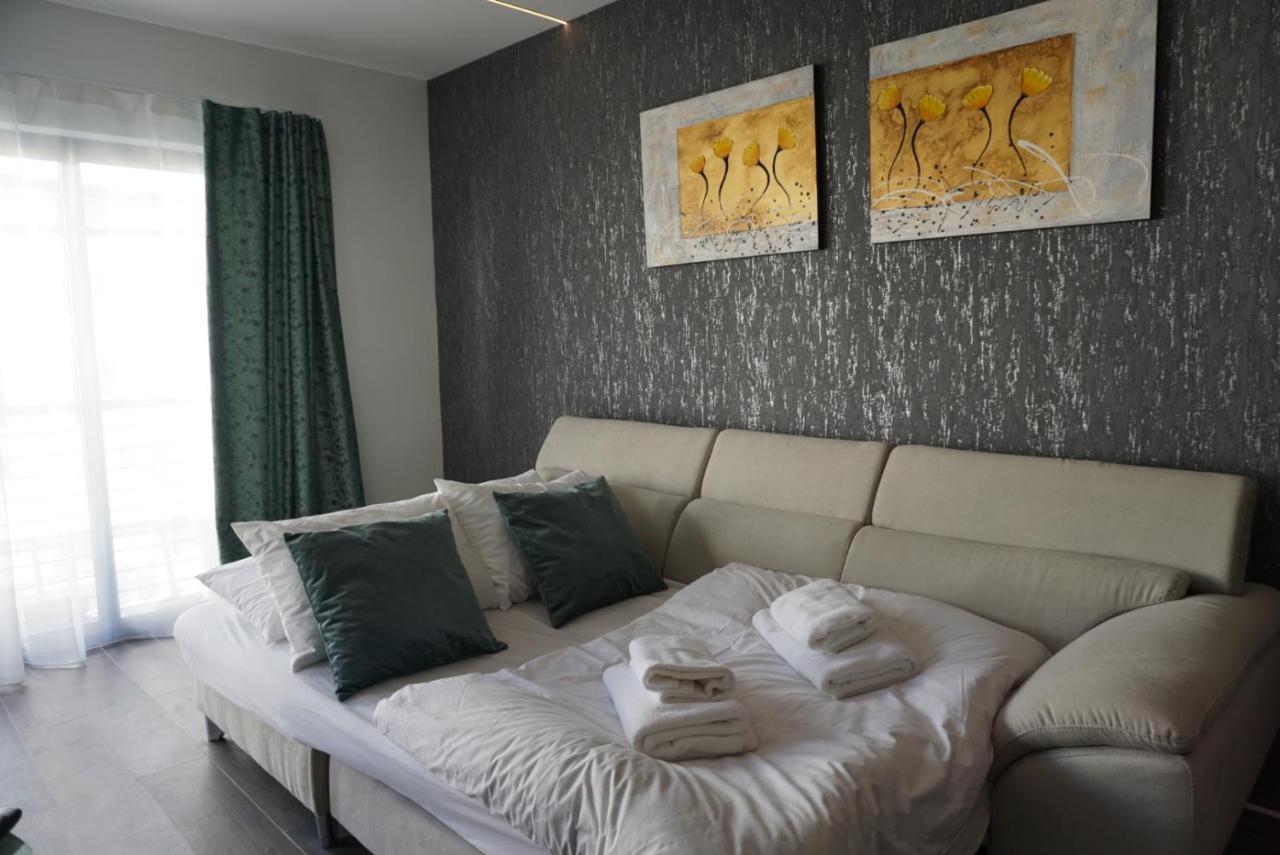 Korzo Suites Paceville Сент Джулианс Экстерьер фото